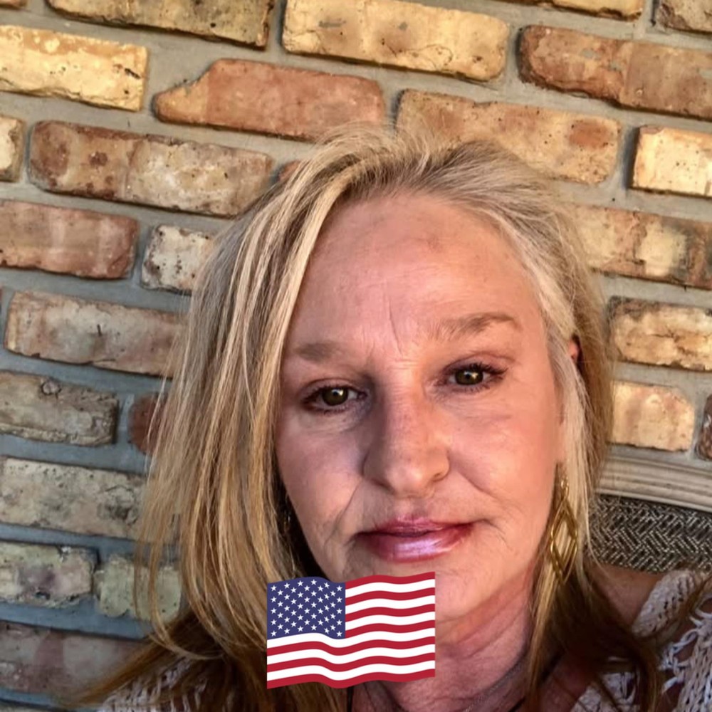 Meet your Posher, Janet